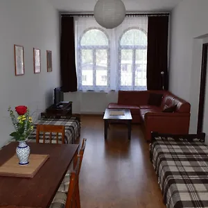 https://apartmany-lenka.marianskelaznehotels.net