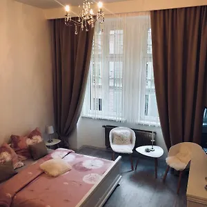 https://zeyerova-90-3-apartman.marianskelaznehotels.net